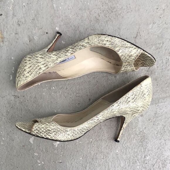 Brian Atwood Faux snake - Picture 2 of 11